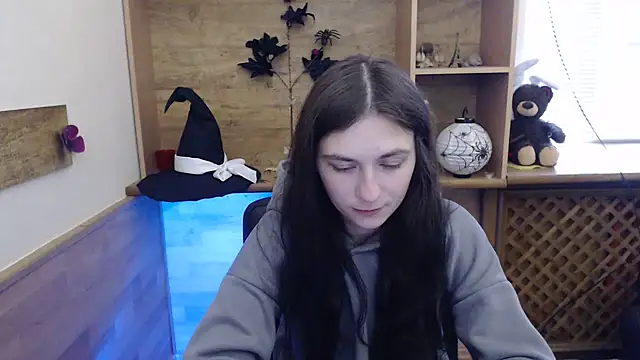 AmandaJi  online show from 11.12.25