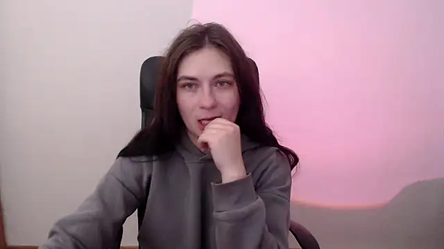 AmandaJi  online show from 12.04.25