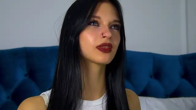 Snapshot of BeverlyMost chatting on 01.22.25 BeverlyMost online show from 01.22.25