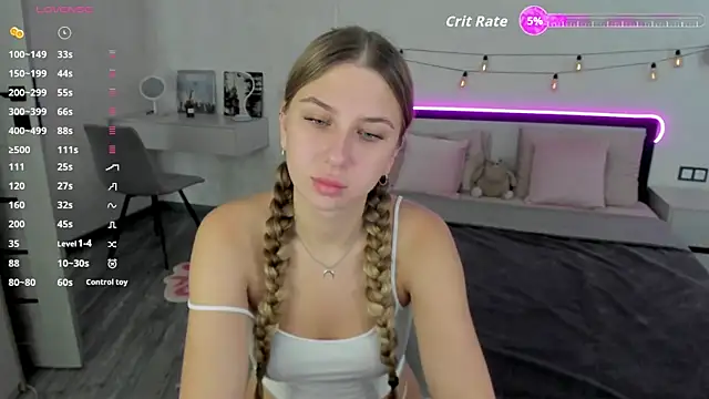 Snapshot of AureliaBliss_ chatting on 07.17.26 AureliaBliss online show from 07.17.26