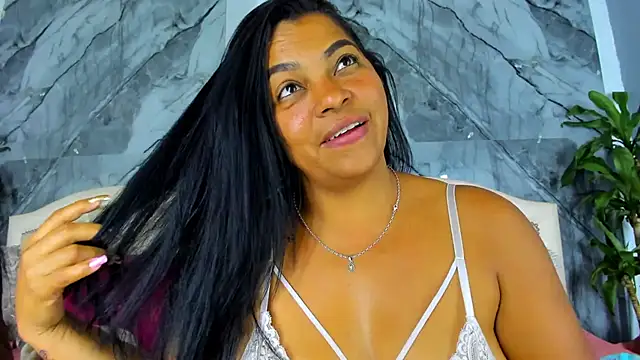 Brunette Scarleth09 online show from 01.25.25