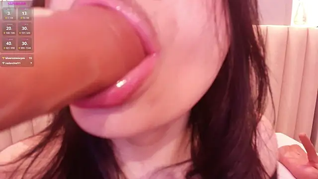 Naomymonroe  online show from 11.23.25