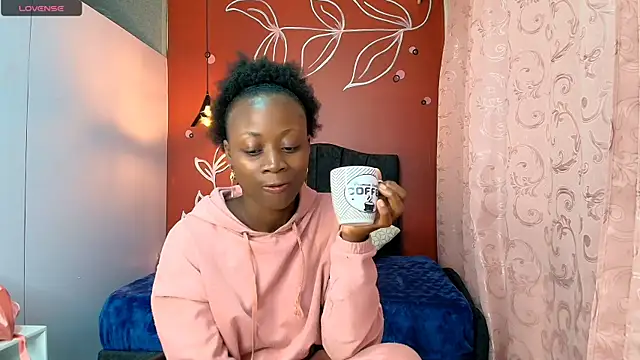 Sara Naugty online show from 02.05.25