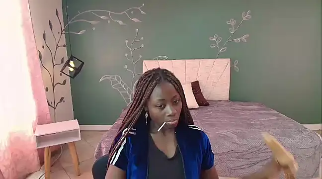 Sara Naugty online show from 03.12.25