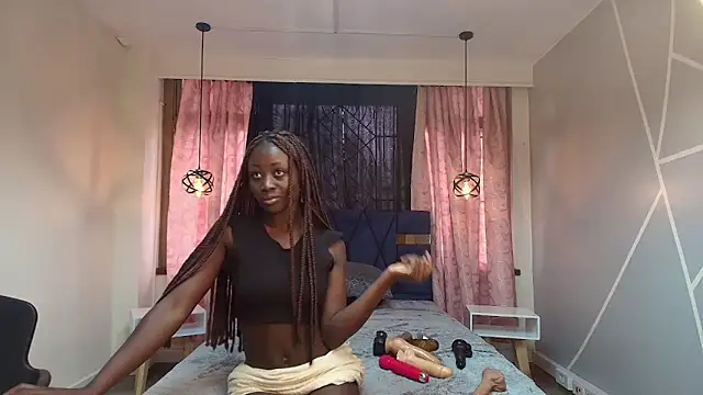 Sara Naugty online show from 03.12.25