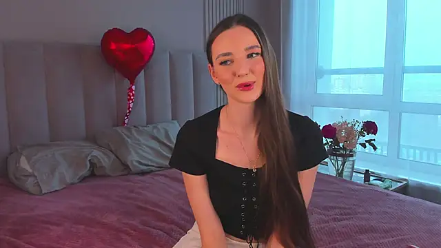 Snapshot of GeorginaDudley chatting on 02.14.25 GeorginaDudley online show from 02.14.25