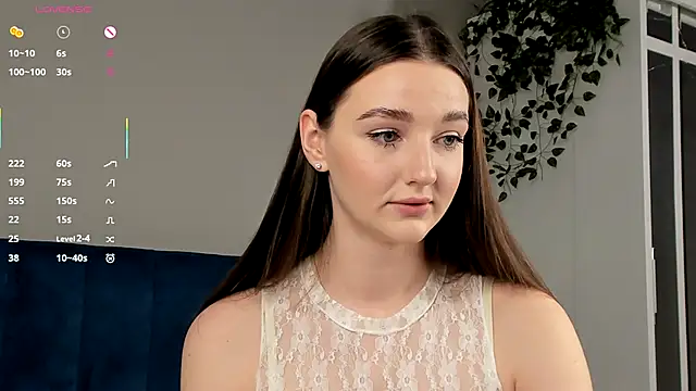 Snapshot of GeorginaDudley chatting on 10.03.25 GeorginaDudley online show from 10.03.25