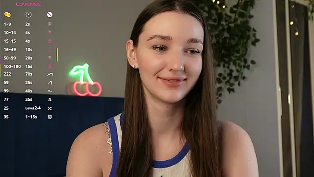 Snapshot of GeorginaDudley chatting on 10.20.25 GeorginaDudley online show from 10.20.25