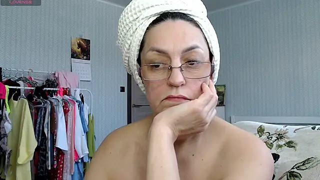 Soffya Soy online show from 03.22.26