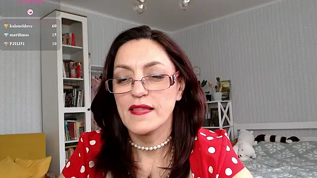 Soffya Soy online show from 04.30.26
