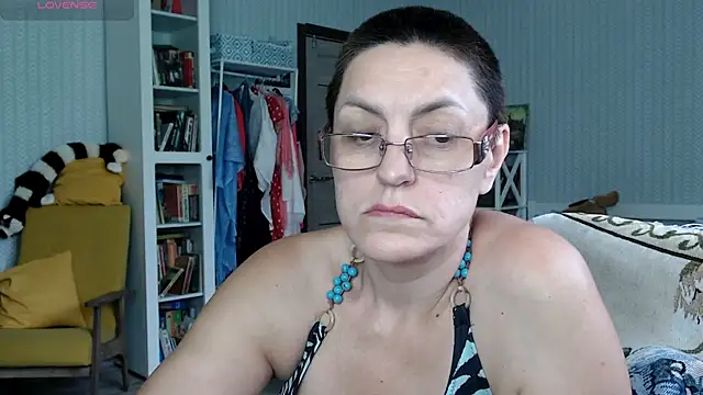 Soffya Soy online show from 06.12.26