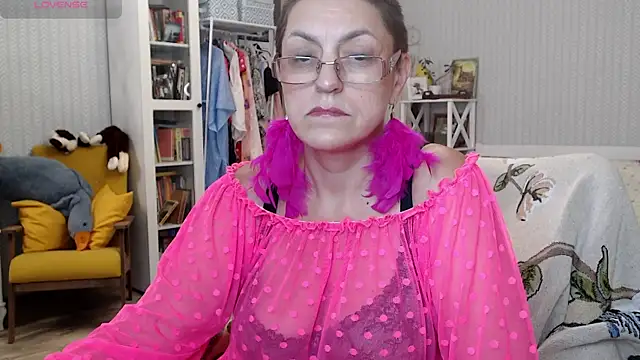 Soffya Soy online show from 06.15.26
