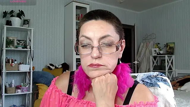 Soffya Soy online show from 06.16.26