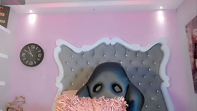 CamiiGarcia online show from 02.22.25