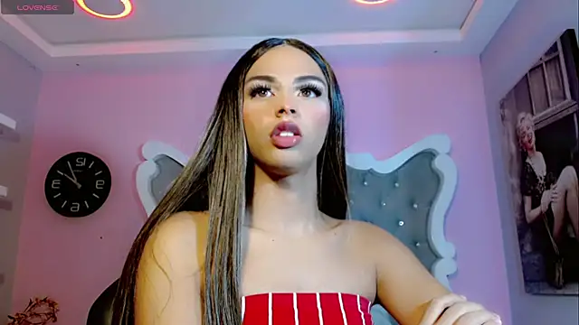 CamiiGarcia online show from 03.07.25