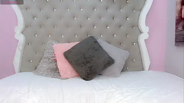 CamiiGarcia online show from 03.11.25