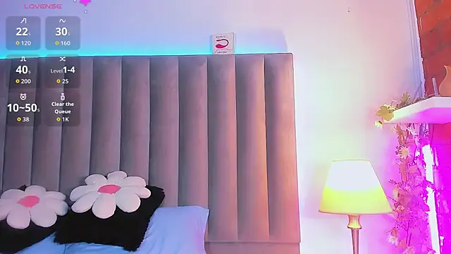 CamiiGarcia online show from 10.24.25