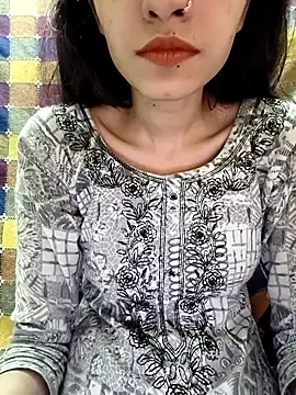 cute IndianBabe online show from 03.04.25