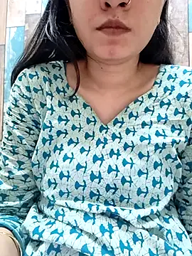 cute IndianBabe online show from 05.05.26