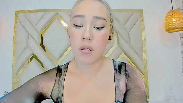 Snapshot of Lannajansen chatting on 01.29.25 Lannajansen online show from 01.29.25