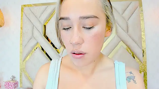 Snapshot of Lannajansen chatting on 02.06.25 Lannajansen online show from 02.06.25