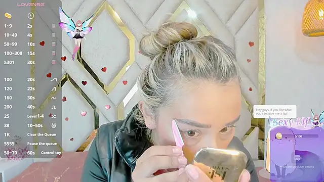 Snapshot of Lannajansen chatting on 02.12.25 Lannajansen online show from 02.12.25