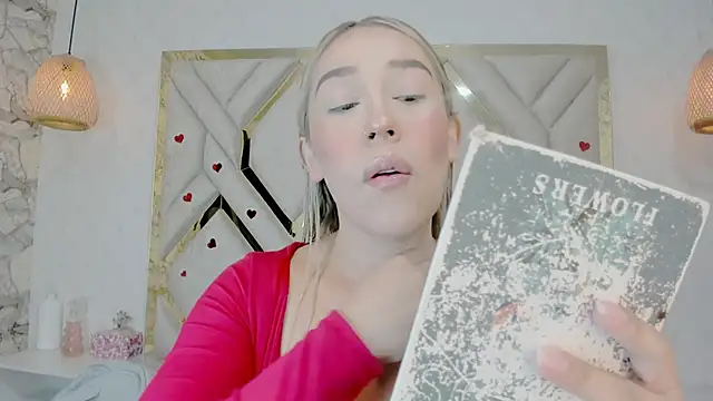 Snapshot of Lannajansen chatting on 02.22.25 Lannajansen online show from 02.22.25