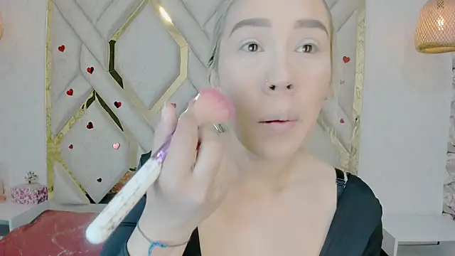 Snapshot of Lannajansen chatting on 02.25.25 Lannajansen online show from 02.25.25