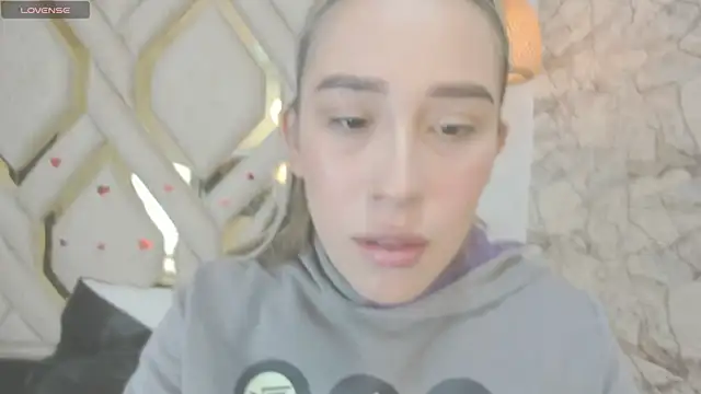 Snapshot of Lannajansen chatting on 03.19.25 Lannajansen online show from 03.19.25