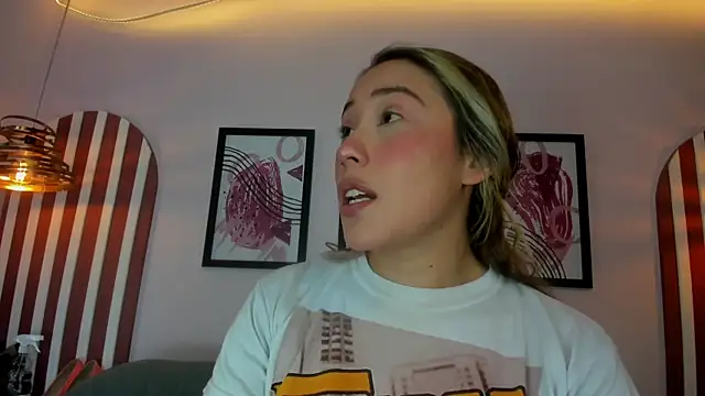 Snapshot of Lannajansen chatting on 09.18.25 Lannajansen online show from 09.18.25