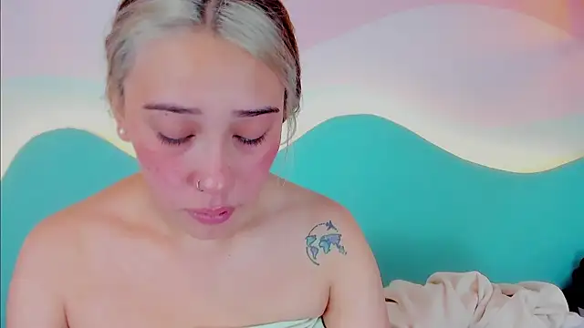 Snapshot of Lannajansen chatting on 10.31.25 Lannajansen online show from 10.31.25