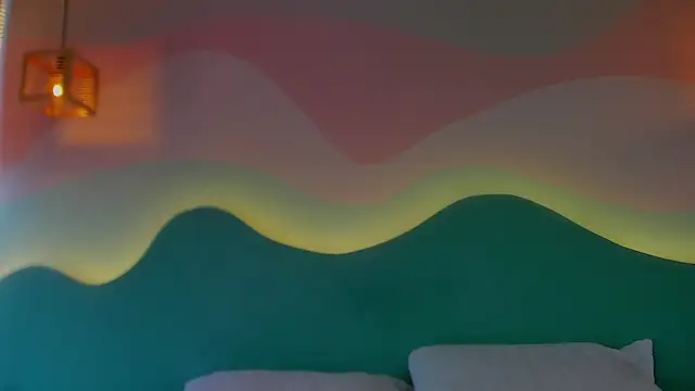 Snapshot of Lannajansen chatting on 11.04.25 Lannajansen online show from 11.04.25