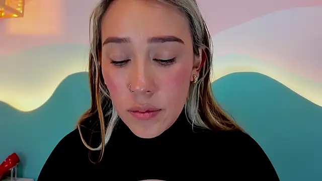 Snapshot of Lannajansen chatting on 12.14.25 Lannajansen online show from 12.14.25