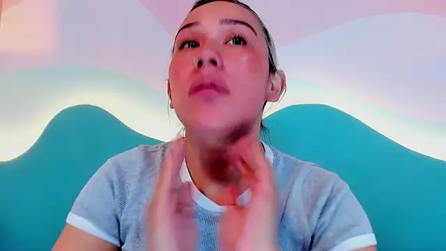 Snapshot of Lannajansen chatting on 12.15.25 Lannajansen online show from 12.15.25