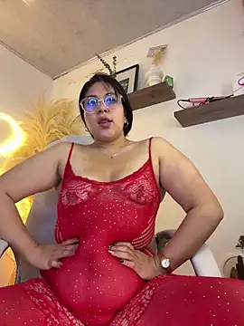 Snapshot of Sofi_BBW chatting on 06.22.26 Sofi BBW online show from 06.22.26