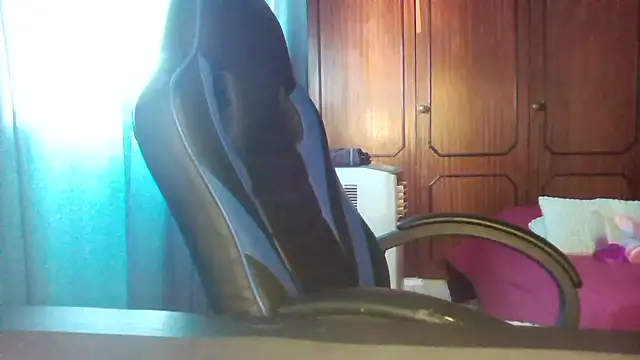 Snapshot of bunnyfox420 chatting on 10.02.25 bunnyfox420 online show from 10.02.25