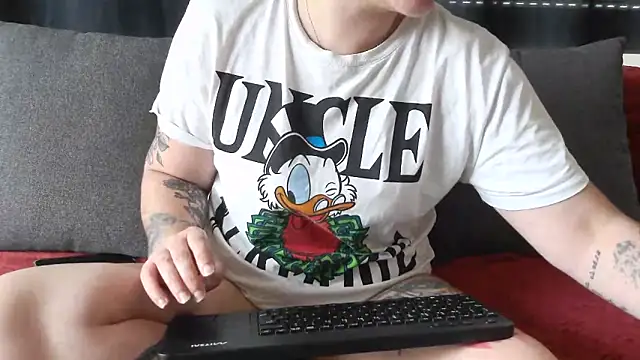 bunnyfox420 online show from 05.01.26