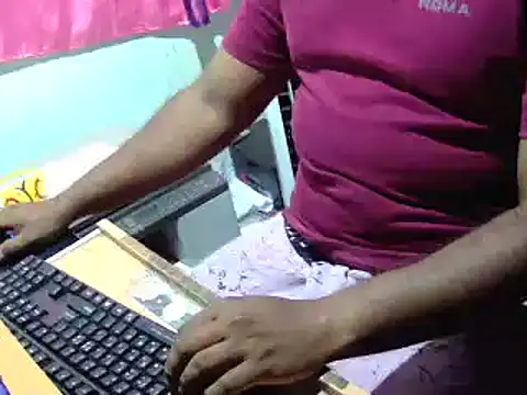 Snapshot of lolboy1234Z chatting on 10.20.25 lolboy1234Z online show from 10.20.25