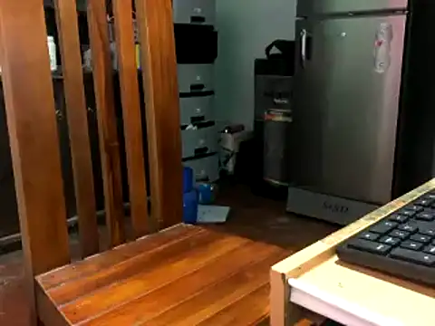 Snapshot of lolboy1234Z chatting on 12.20.25 lolboy1234Z online show from 12.20.25