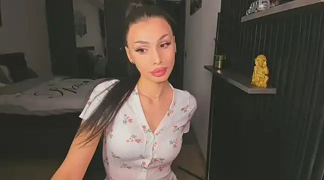 HelenShawn online show from 02.06.25