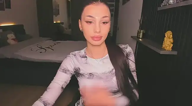 HelenShawn online show from 02.09.25