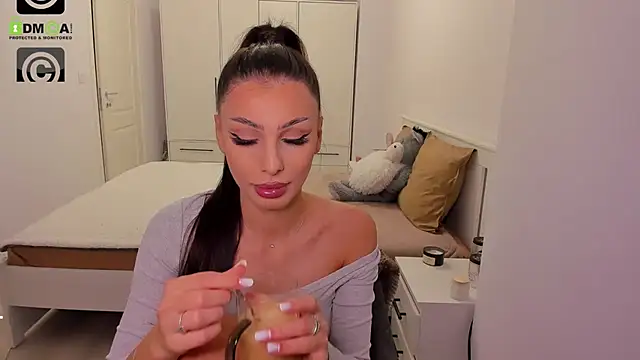 HelenShawn online show from 10.14.25