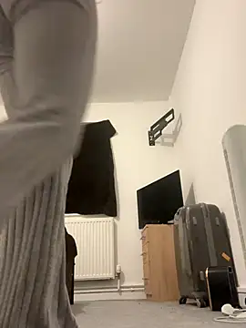 Snapshot of EllaEroticaX chatting on 12.20.25 EllaEroticaX online show from 12.20.25