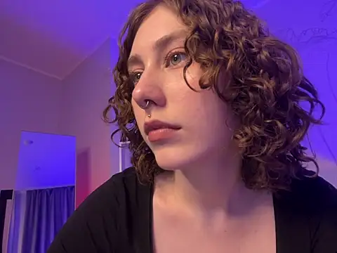 Molli Luv online show from 02.23.25