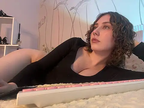 Molli Luv online show from 02.27.25