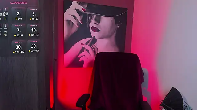 QueenOfHaze online show from 06.12.26