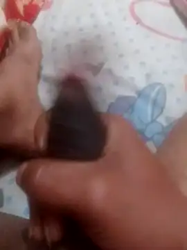 Snapshot of mhmia chatting on 12.17.25 mhmia online show from 12.17.25