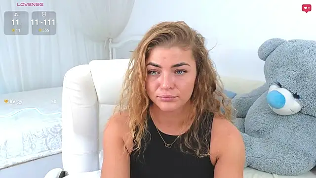 Snapshot of Donna_Sun chatting on 01.29.25 Donna Sun online show from 01.29.25