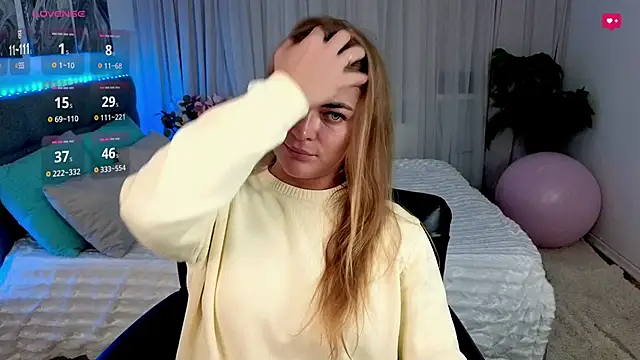 Snapshot of Donna_Sun chatting on 02.07.25 Donna Sun online show from 02.07.25