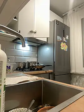 Snapshot of Donna_Sun chatting on 02.10.25 Donna Sun online show from 02.10.25